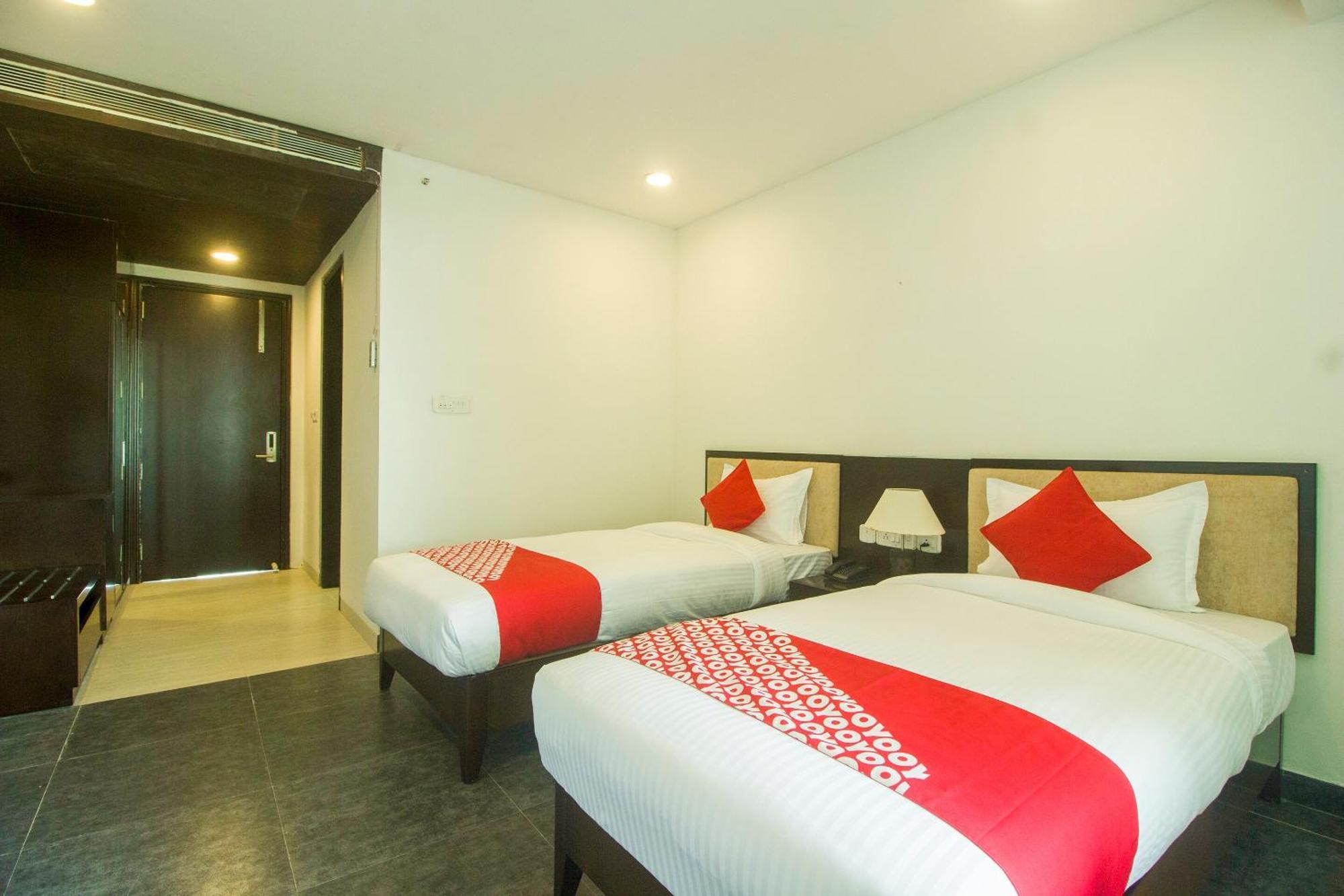 Collection O Govinda Sai Hotel Shirdi Exterior foto